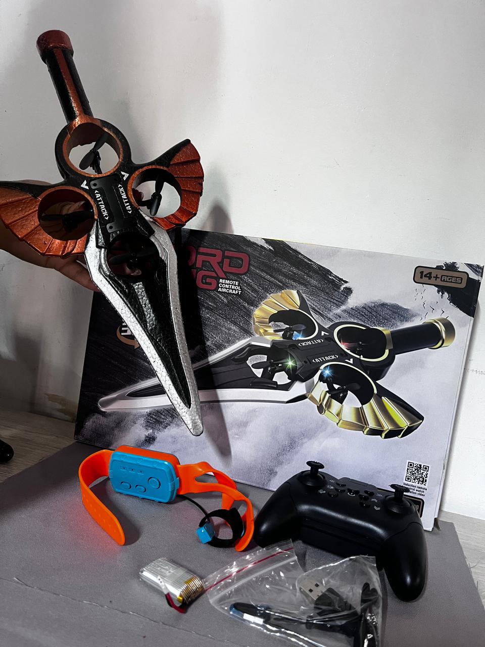 🚀⚔️ La Espada Voladora del Futuro – Luces LED + Acrobacias Extremas